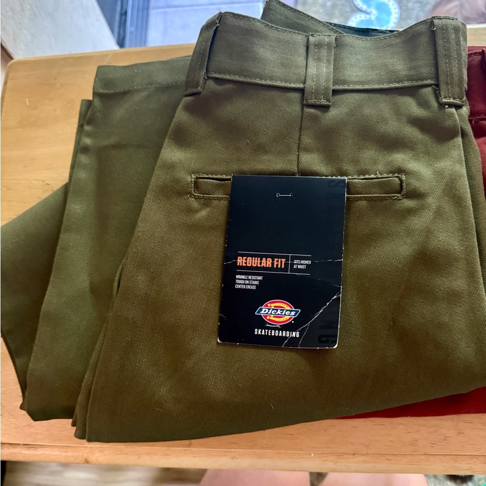 Dickies Skateboarding Pants Mens 28x30 Green Lightweight Regular Fit Skater NEW